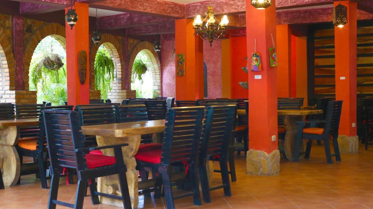 Hotel Ciudad Blanca Copán エクステリア 写真